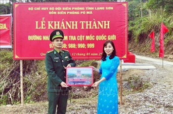 don bien phong po ma khanh thanh duong nhanh len cot moc quoc gioi