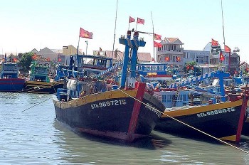 binh thuan kien giang tap trung chong khai thac hai san vi pham vung bien nuoc ngoai