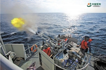 Trung Quốc tập trận ở Biển Đông, cấm tàu thuyền ra vào khu vực