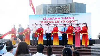 Khánh thành Đường cờ Tổ quốc dọc bờ biển TP Quy Nhơn (Bình Định)