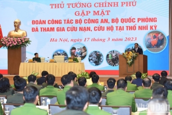 truyen tai thong diep ve dat nuoc con nguoi viet nam than thien nhan ai nghia tinh doan ket