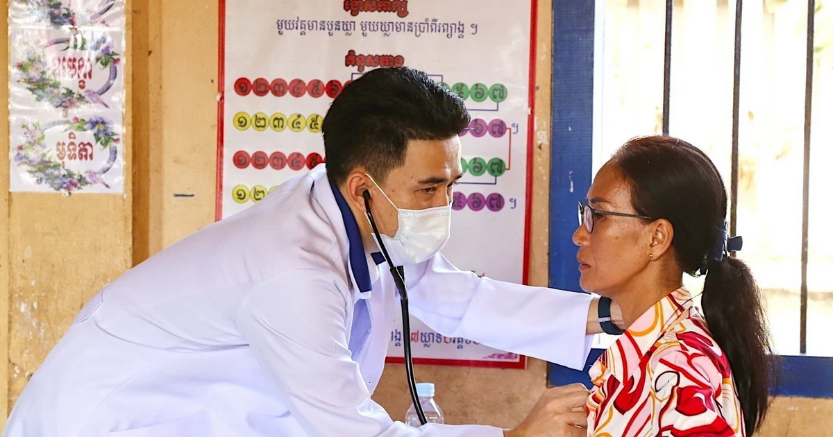 Việt Nam hỗ trợ người dân Đông Bắc Campuchia tiếp cận dịch vụ y tế chất lượng