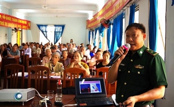Bình Định: Gần 200 như dân được học về kiến thức biển đảo