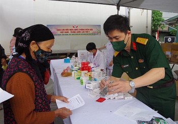 kham chua benh cho 5180 nguoi dan cao bang