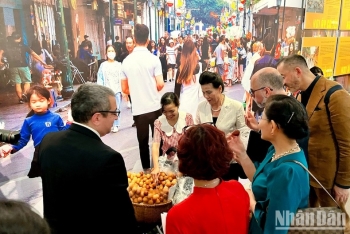 uoc mong gian di cua nhung nu lao dong di cu o noi toi den