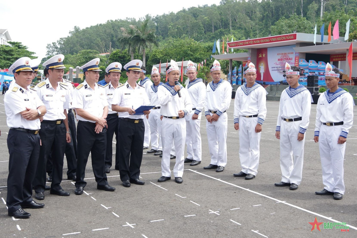 tuoi tre vung 3 hai quan thi dua ren luyen bao ve vung chac bien dao to quoc