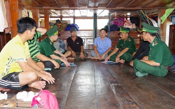 da dang cac hinh thuc truyen phap luat cho nguoi dan bien gioi thanh hoa nghe an