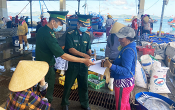 Phú Yên: Vận động ngư dân chấp hành nghiêm pháp luật khi hành nghề trên biển