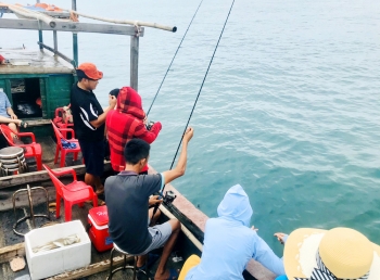 Trải nghiệm câu cá ở đảo Cô Tô