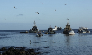 hang tram tau ca trung quoc bi cao buoc tat he thong lien lac de ne giam sat