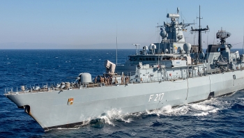 Trung Quốc yêu cầu làm rõ động cơ Đức đưa tàu chiến qua Biển Đông