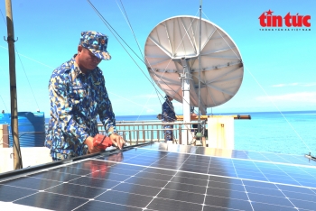 nang luong sach thap sang truong sa