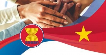 dong gop cho hoa binh hop tac va phat trien khu vuc