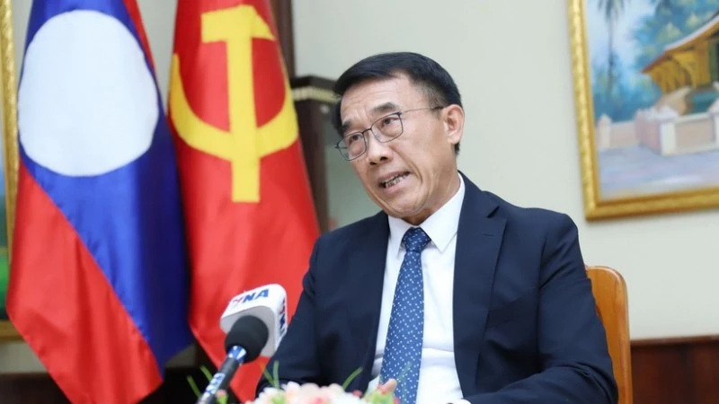 minh chung cho tinh than doan ket cua toan dan toc