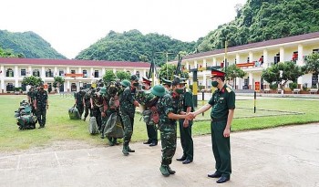 Tăng cường lực lượng phòng chống dịch Covid-19 trên tuyến biên giới Sơn La