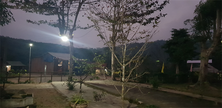 Thắp sáng bản nhỏ nơi biên cương