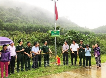 quang binh mo hinh anh sang vung bien gan ket nghia tinh noi bien gioi