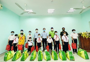 thieu nhi quan 3 tphcm vi bien gioi hai dao