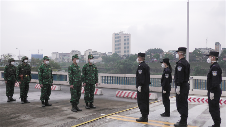 Biên phòng tỉnh Lào Cai và Vân Nam tăng cường các biện pháp phòng, chống dịch