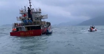 tau van tai thung khoang may o dao cu lao cham