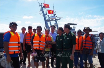 diem tua vu ng cha c de ngu dan vuon khoi bam bien