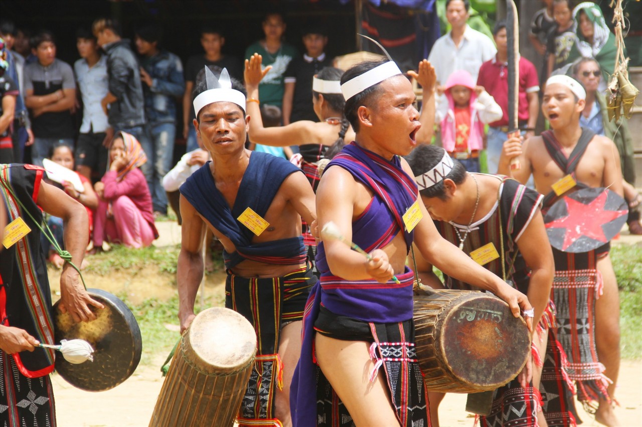 Vang tiếng trống K'thu