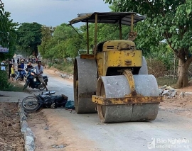 tin tuc tai nan giao thong sang 77 xe lu can tu vong nu cong nhan xe dau keo dam trong thuong thanh nien