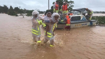 Thủ tướng yêu cầu theo dõi chặt chẽ diễn biến mưa lũ khu vực từ Hà Tĩnh đến Phú Yên