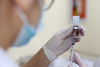 ha noi tiem vaccine covid 19 cho tre 12 17 tuoi tu quy iv2021