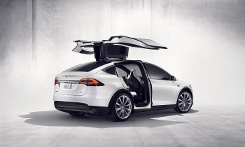 xe tesla model x de bi hack va danh cap