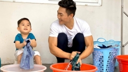 bi quyet cham con cua sao viet trong mua dich covid 19