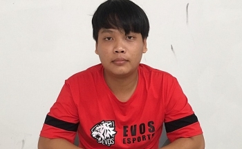 vu danh chu tiem kim hoan bat tinh cuop vang he lo loi khai nghi pham 22 tuoi