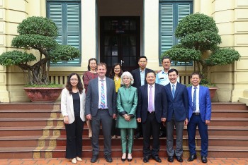 cac nganh san xuat cua viet nam dang hoi phuc va phat trien nhanh chong