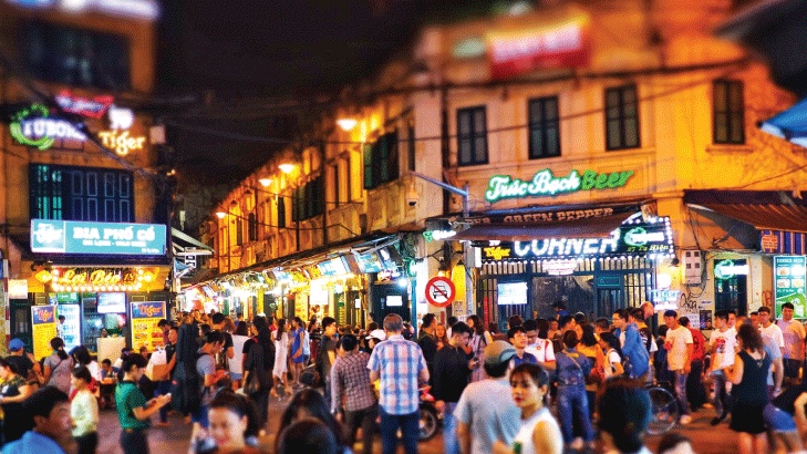 3 khu phố lừng danh thu hút đông đảo khách Tây ở Hà Nội