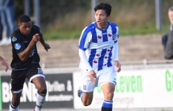 van hau co kha nang ra san trong tran dau toi cua sc heerenveen