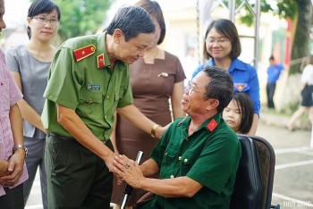 tu 152 nguoi co cong duoc mien giam tien su dung dat