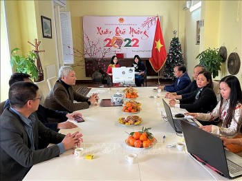 xuan que huong 2022 lan toa van hoa viet nam tai italy va cyprus