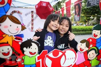 plan international gop phan giai quyet thach thuc lien quan den binh dang gioi quyen cua tre em gai