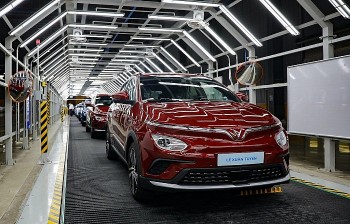 chu xe vf e34 hao huc voi hanh trinh 100 xe dien chinh phuc dia dau cuc dong bac to quoc