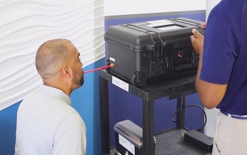 may test covid 19 qua hoi tho dau tien tren the gioi voi do chinh xac cao