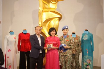 nhung trai tim vi hoa binh