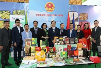 Trái cây Việt Nam hút khách tại Hội chợ quốc tế Macfrut, Italy
