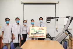 Tập đoàn Hưng Thịnh trao tặng máy X-Quang trị giá 2,8 tỷ đồng cho BV Bệnh Nhiệt đới TP.HCM
