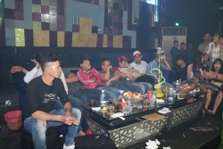 Hàng chục nam nữ phê ma túy trong quán bar ở Bình Dương