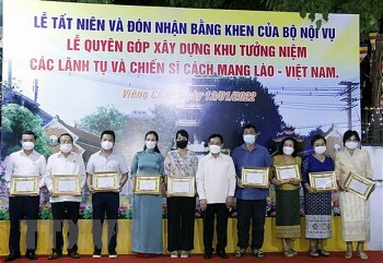 Lào ghi nhận sự giúp đỡ của cộng đồng người Việt trong thiên tai, dịch bệnh