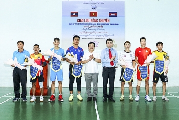 giao luu bong chuyen 3 nuoc viet nam lao campuchia tai khanh hoa nhan dip tet co truyen