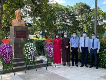 lanh dao dang cong san sri lanka hoi doan ket sri lanka viet nam ky niem ngay sinh chu tich ho chi minh