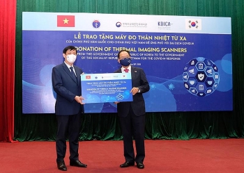 Hàn Quốc hỗ trợ 40 máy đo thân nhiệt từ xa cho Việt Nam