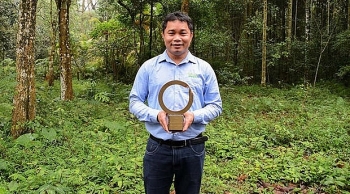 nguoi viet nam thu hai duoc vinh danh tai giai nobel xanh