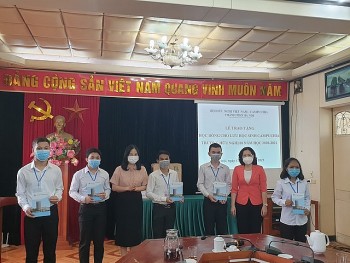 tang 10 suat hoc bong cho luu hoc sinh campuchia tai truong huu nghi 80